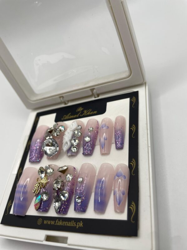 Lavish Lavende Nails