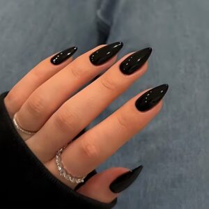 Black almond shaped press-on nails – plain glossy black artificial nails